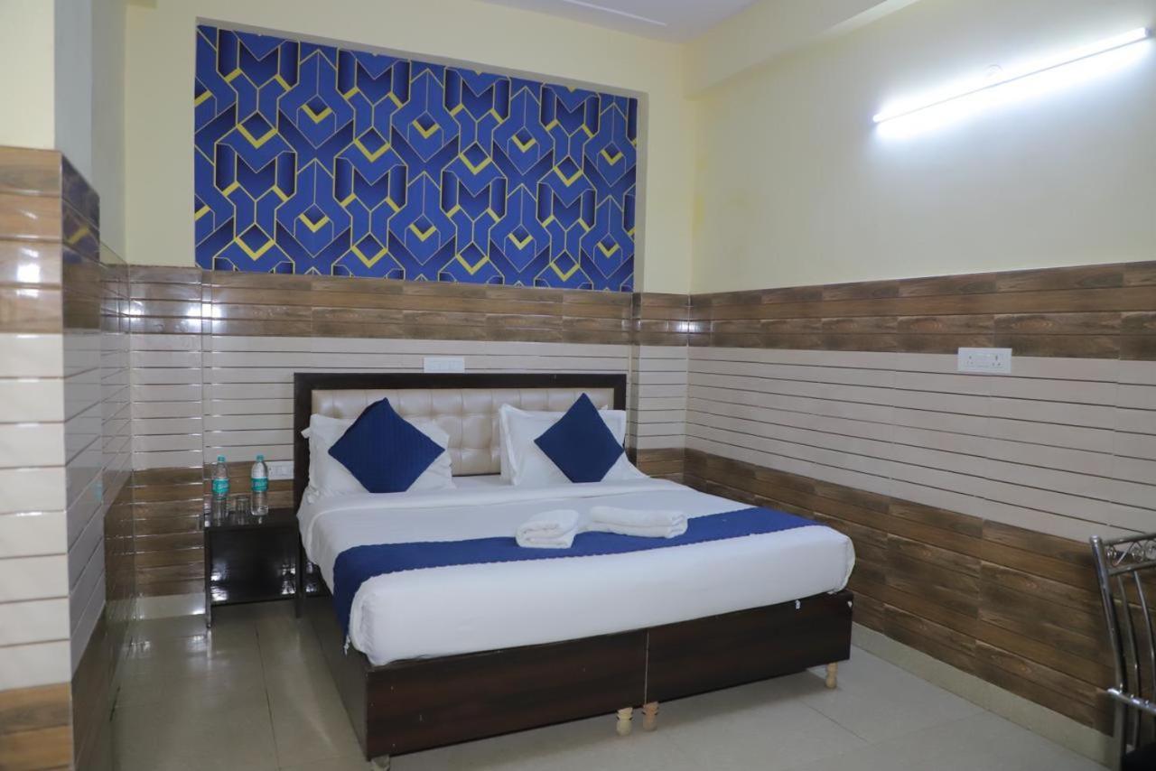 Hotel Aditya Residency Near Sector 63 Metro Station Noida Extérieur photo